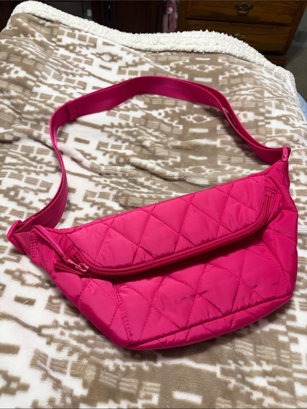 Vera Bradley Hot Pink Quilted Crossbody Belt Bag